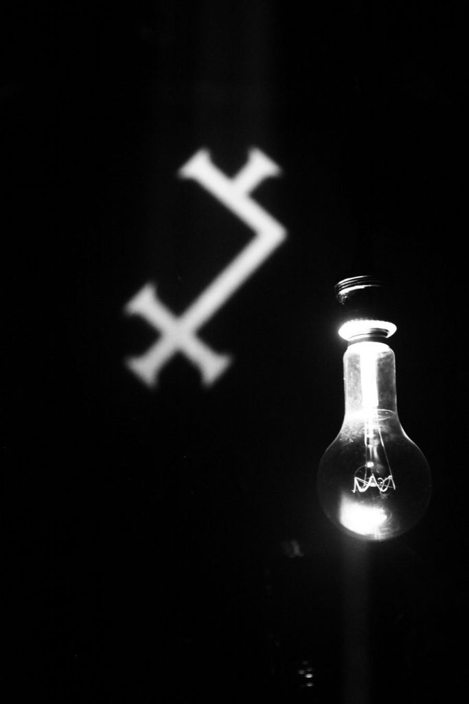 2015-02-27 Brussels Beursschouwburg Andy Julia-